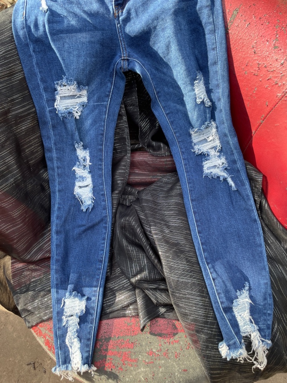 Distressed Dark Blue Skinny Jeans for Women